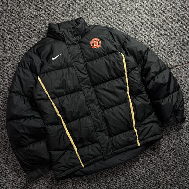 나이키 맨체스터 유나이티드 레트로 다운 푸퍼 패딩 1861