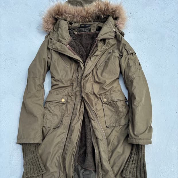 00's Mood Khaki Handwarmer Detail 