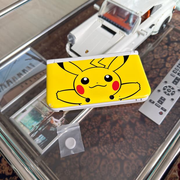 닌텐도 3DS XL 피카츄 에디션