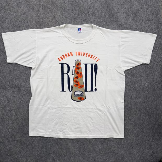 90s Vintage Russell Athletic Tshirt
