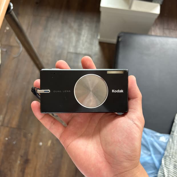 코닥 이지쉐어 v610 디지털카메라