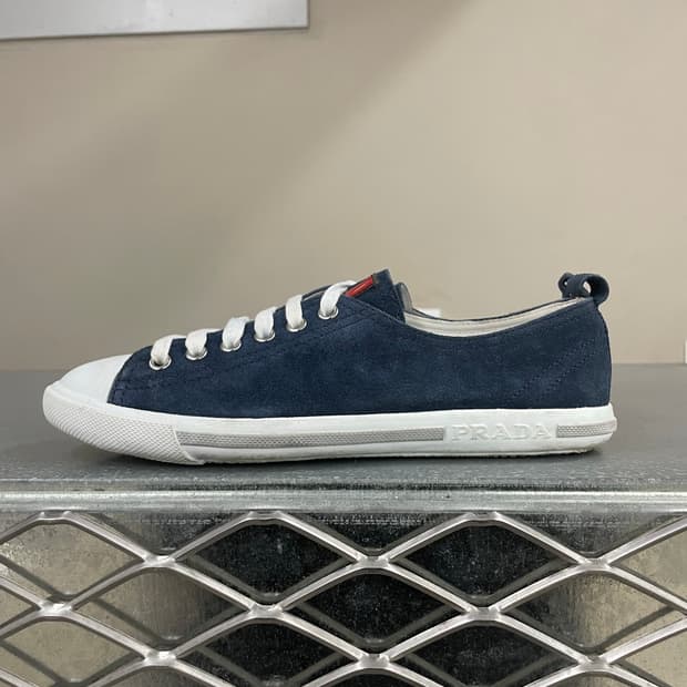 프라다 스포츠 스웨이드 스니커즈 36
