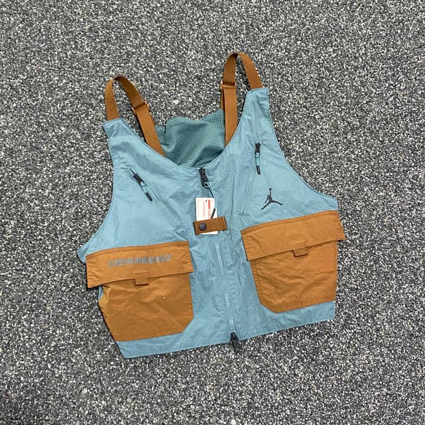 나이키 조던 엔지니어드 나일론 유틸리티 베스트 B3774 