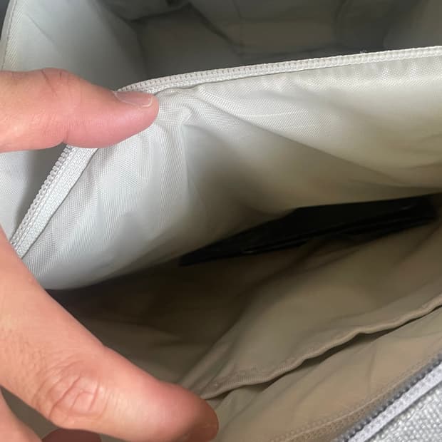 인케이스 Ari Marcopoulos 카메라 백 그레이