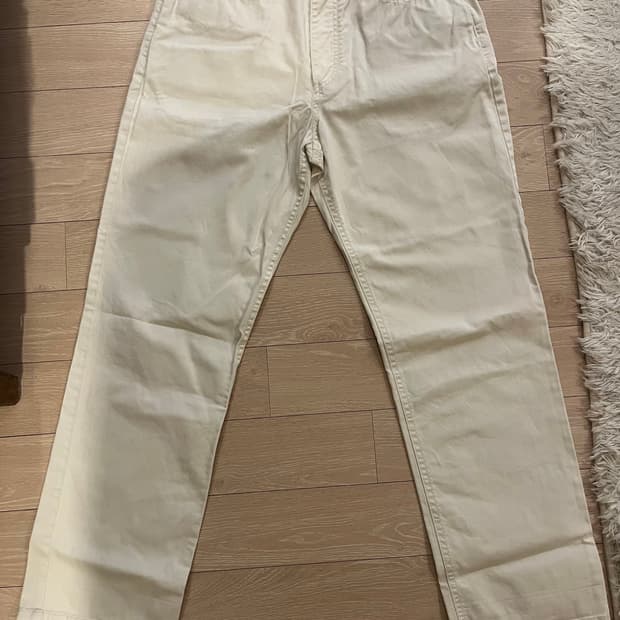 포터리 화이트 면바지