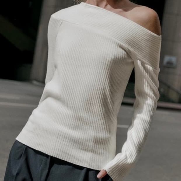 자라 언발라스 오프숄더 티셔츠 S 화이트