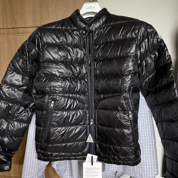 몽클레어 아코루스 남성 블랙 패딩 3사이즈