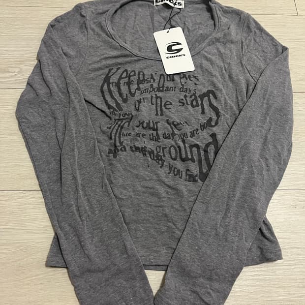 칙스 Keep your eyes 롱 슬리브 티셔츠