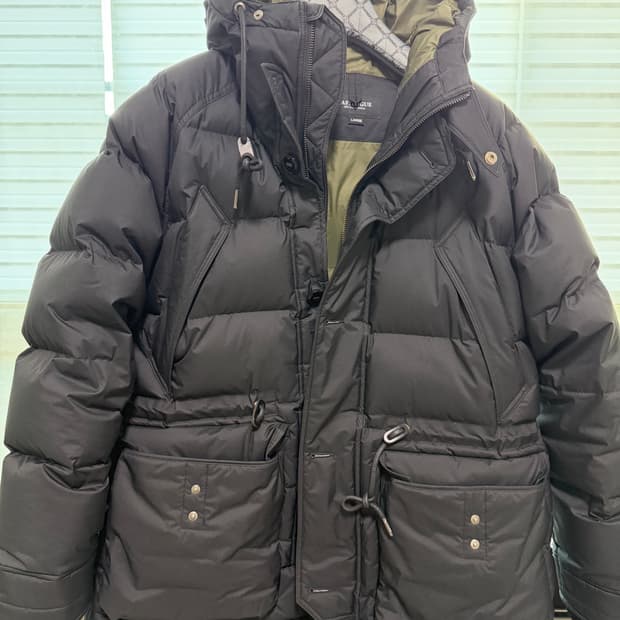 24FW 이스트로그 유틸리티 블랙 L 사이즈 상태 굿