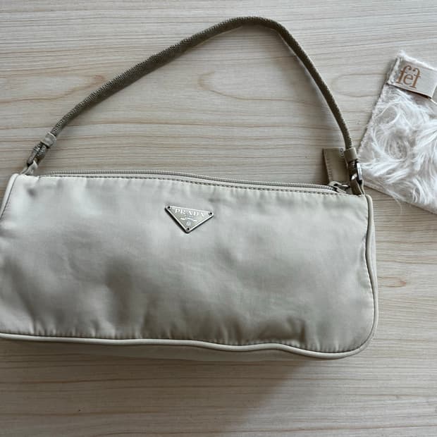 Prada tessutto 프라다 미니 파우치 숄더백