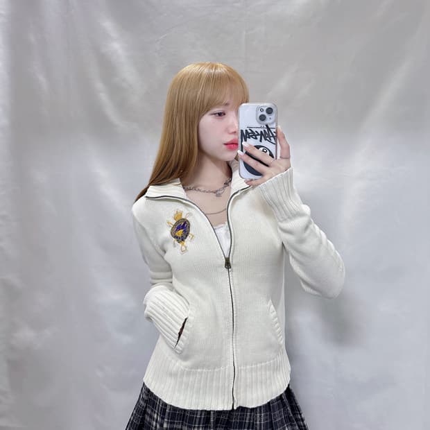 폴로 랄프로렌 딱붙핏 패치로고 화이트 니트집업 