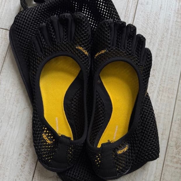 vibram fivefingers eco black