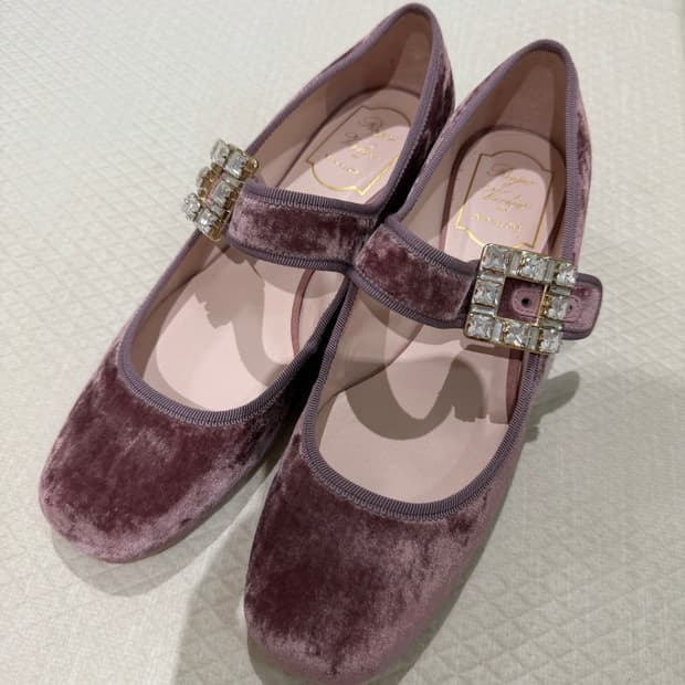 로저비비에 핑크 메리제인 