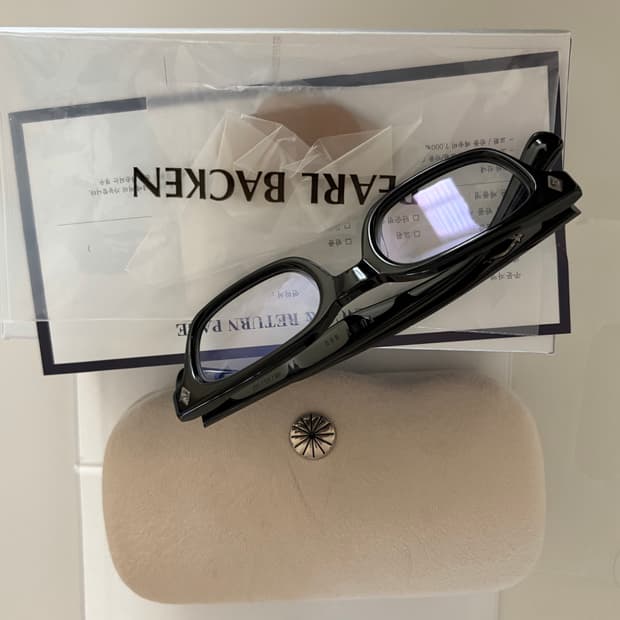 펄바켄 트리플 블랙 안경
