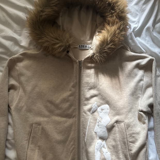 에투믹에브리웨어 집업 하이에나