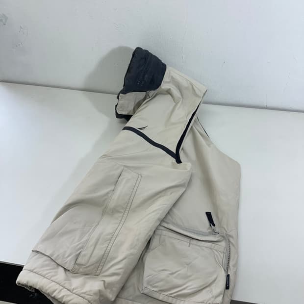 XL 노티카 딥아이보리 뒷면포켓포인트 베스트점퍼