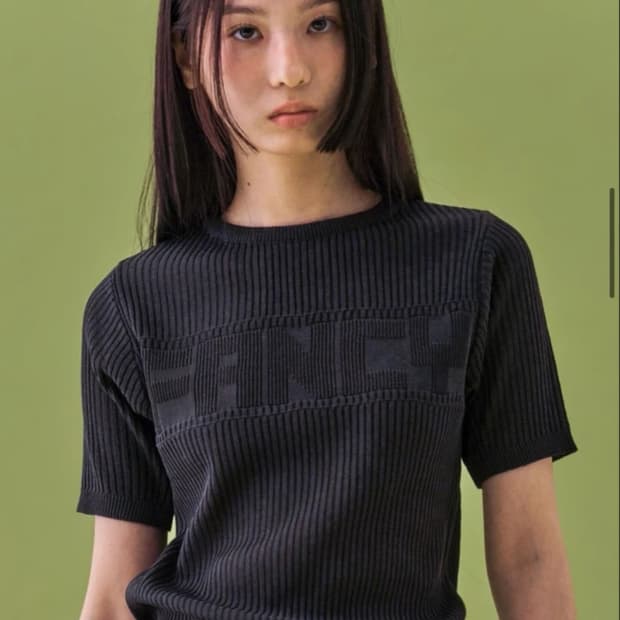 (새제품)팬시클럽 반팔니트