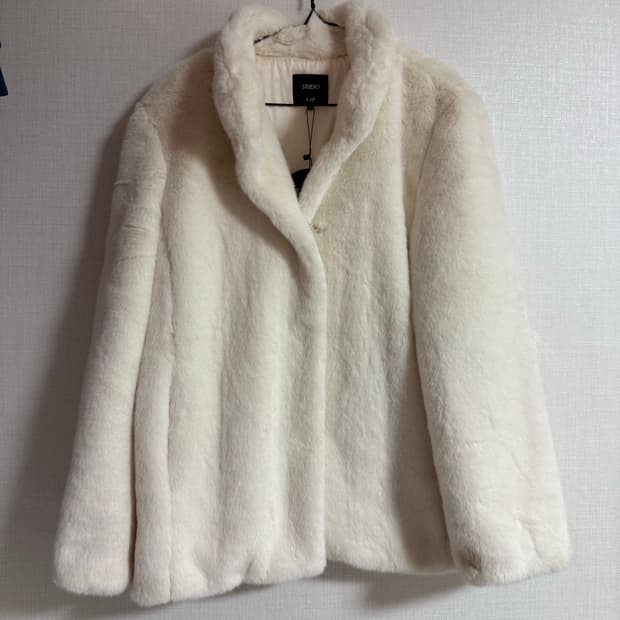 여성 퍼 점퍼 스튜디오 랩 m (새상품)