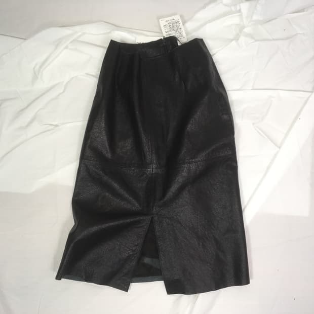 *deadstock lambskin leather skirt