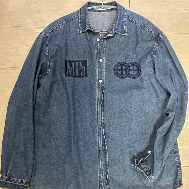 [L] 플라스틱 프로덕트 데님 셔츠