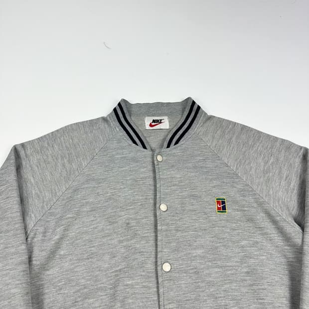 나이키 테니스 올드스쿨 그레이 바시티 자켓 (L)