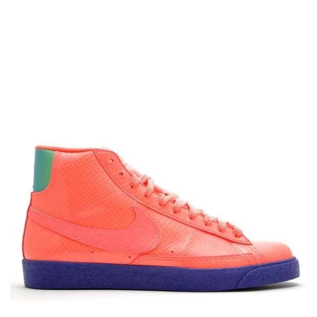 (새상품)nike sb blazer  “Cassette Playa” 
