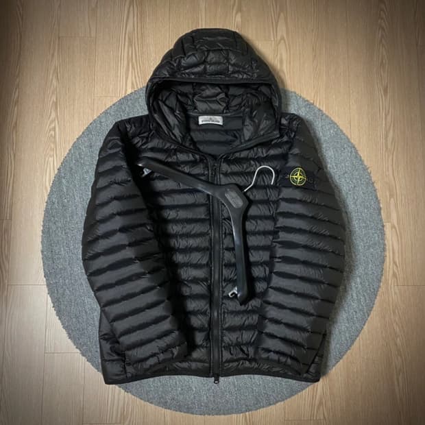 [L] 24FW 스톤아일랜드 룸 우븐 경량패딩 자켓 후드 집업 경량 패딩