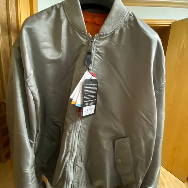 알파인더스트리 L-2B 항공점퍼 L사이즈 새상품