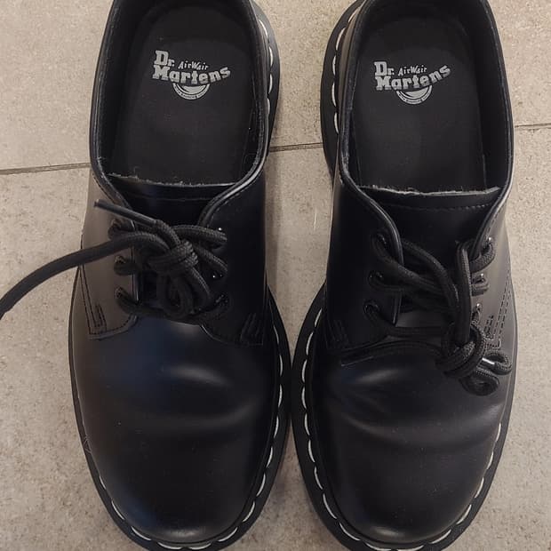 닥터마틴 1461 스무스 블랙 UK4