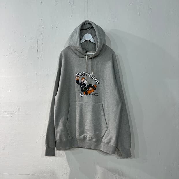 아웃스탠딩 후드티 100