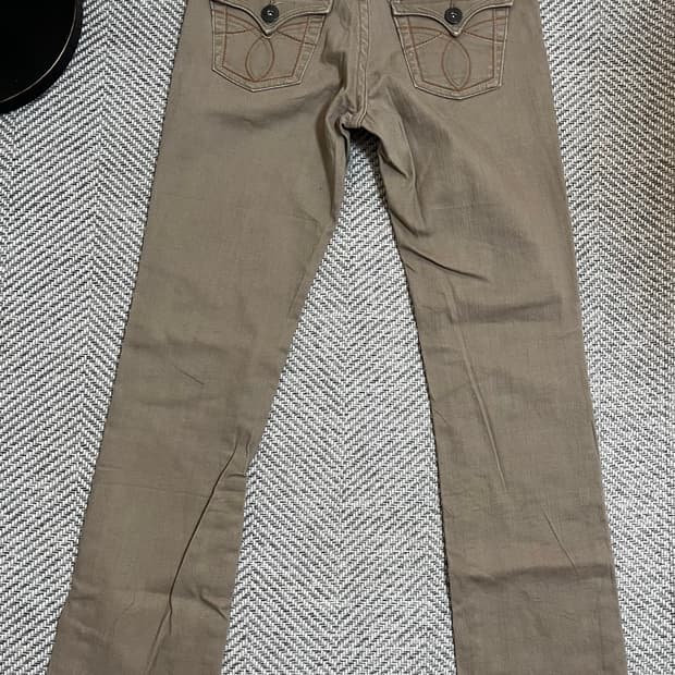 노드네피아 빈티지 백포켓 자수 디테일 워싱 베이지 팬츠