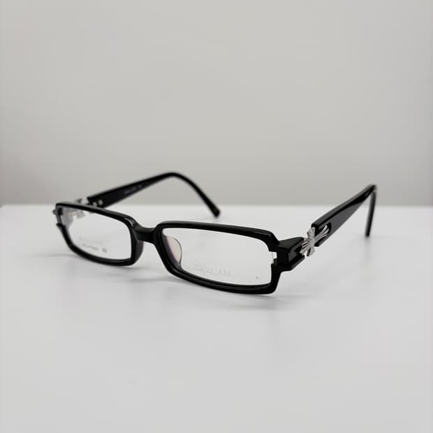 GALLAN 블랙실버 십자가 빈티지 뿔테