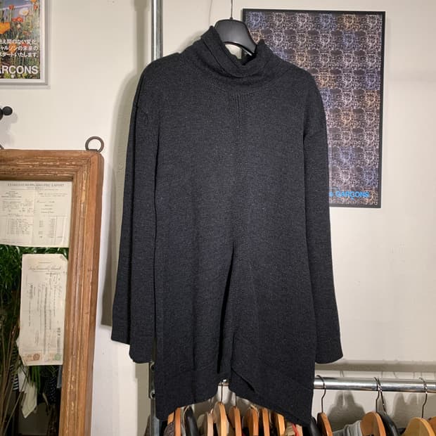 이세이미야케 목폴라 니트