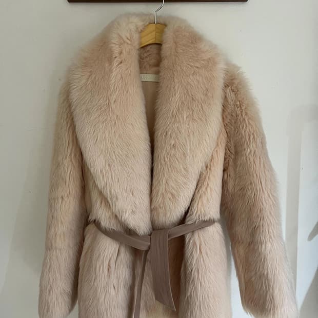 드로메 퍼 코트