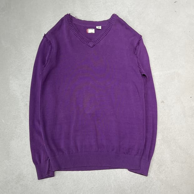 리바이스 그런지 브이넥니트 s09319