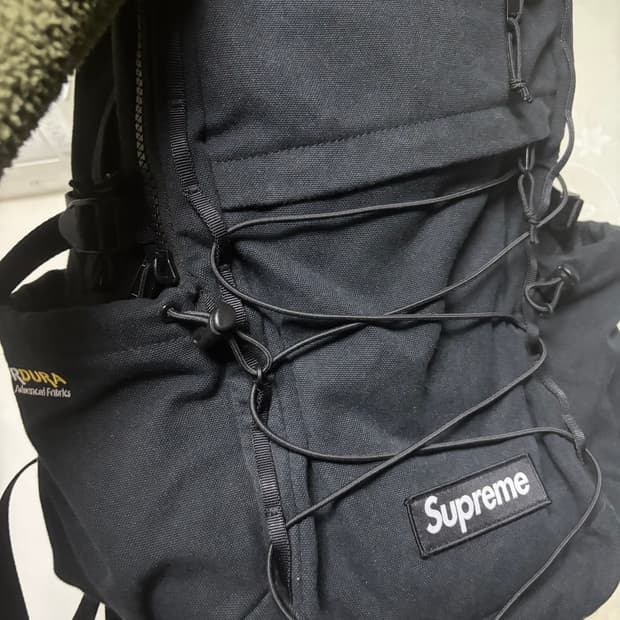 슈프림 백팩 25ss 블랙