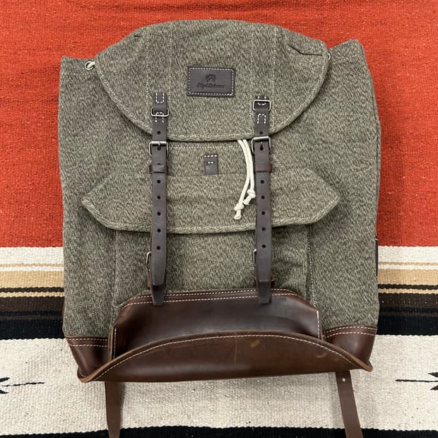 나이젤카본 스위스 럭색 백팩