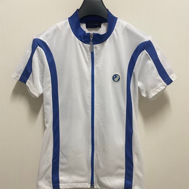 FOTUS ARCHIVE ZIP - UP TOP