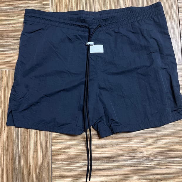 나이키 피어오브갓 콜라보 바스켓볼 쇼츠 M