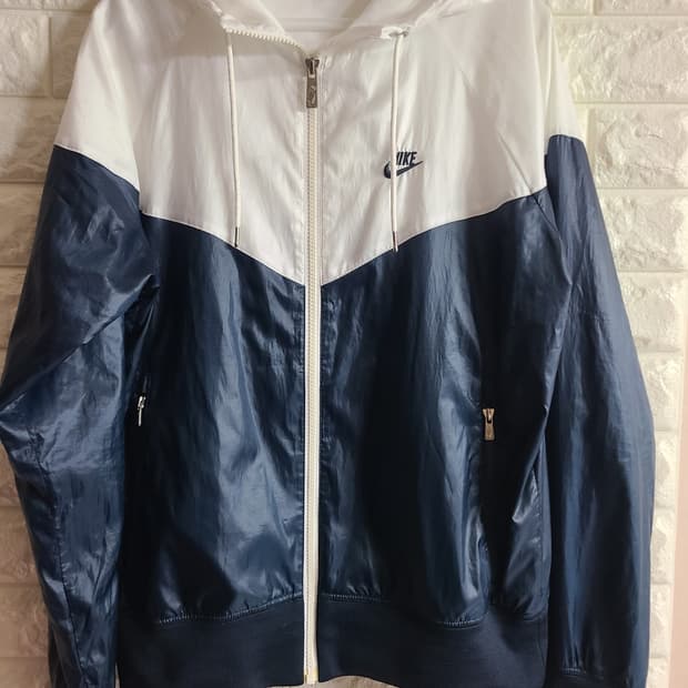 나이키 윈드러너 바람막이 M