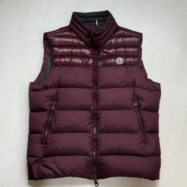 몽클레어 패딩베스트