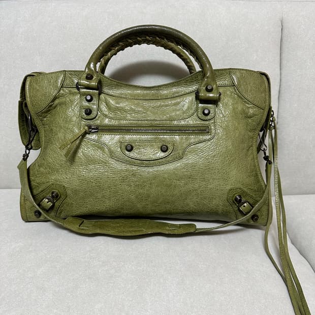 [A 정품] 발렌시아가 시티 모터백 미디움 올리브그린