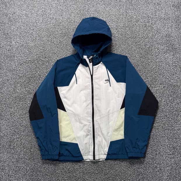 Name : 나이키 헤리티지 배색컬러 오버핏 바람막이 :)