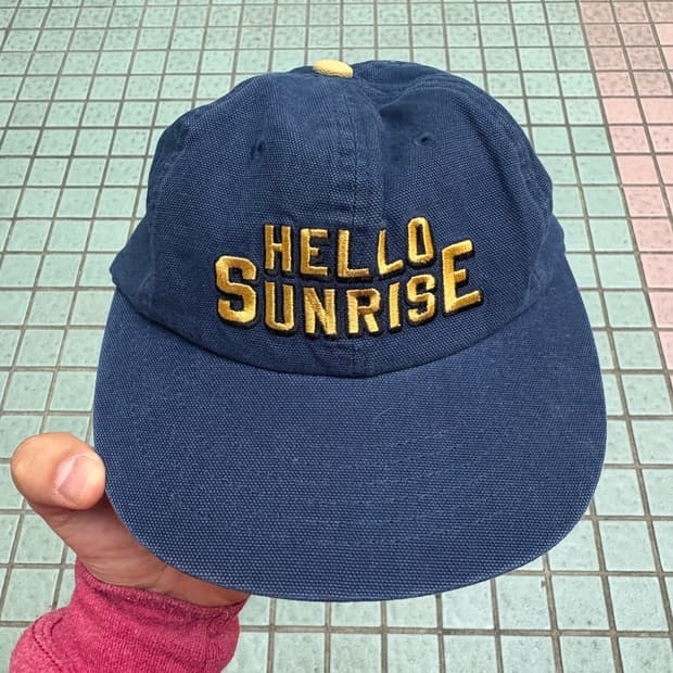 헬로선라이즈 모자