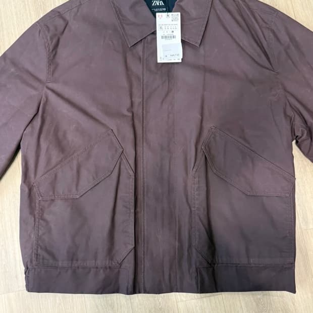 ZARA 남성 자켓입니다