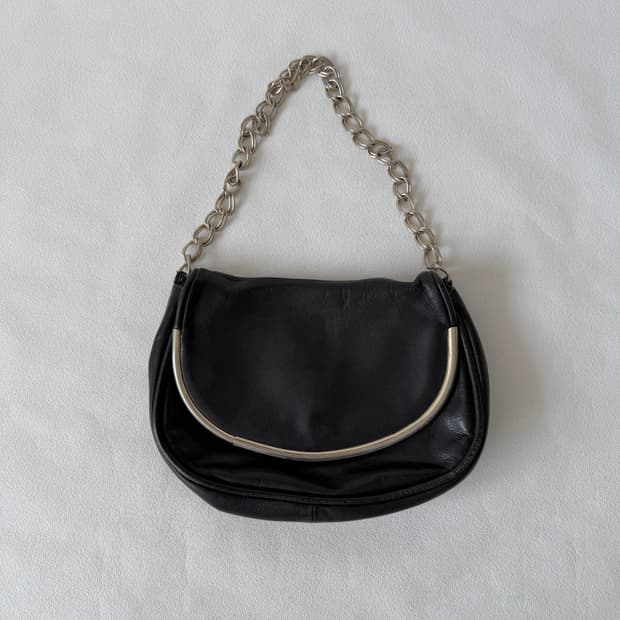 돈나 카란(DONNA KARAN) 레더 체인 숄더백