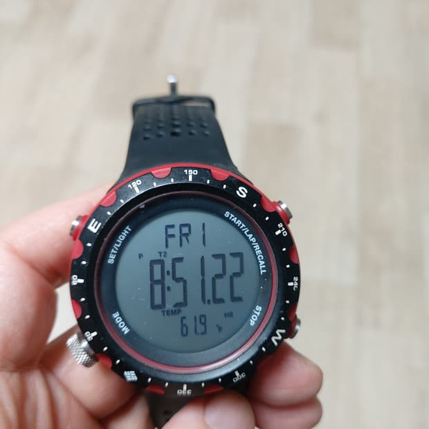 컬럼비아 디지털 시계