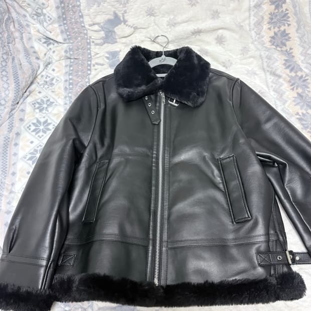 스페로네 무스탕 