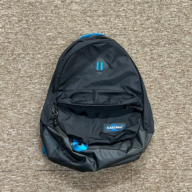 이스트팩 백팩 블랙