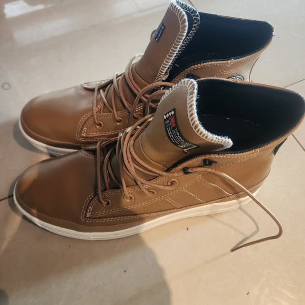 컨버스 탠 척테일러 올스타 이큅 스니커즈 285mm 탄(베이지계열) 색상